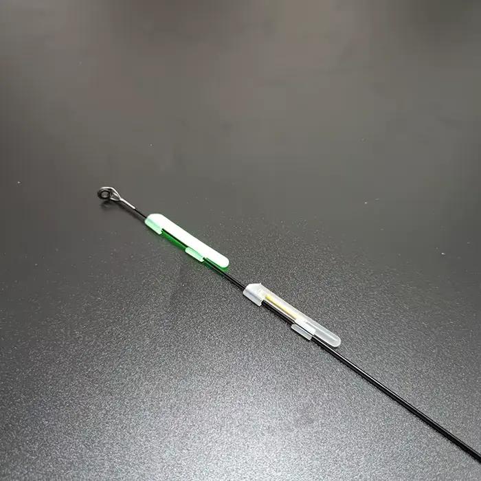 100 bâtons luminescents pour pêche nocturne - tailles SS à XXL avec clips pour canne