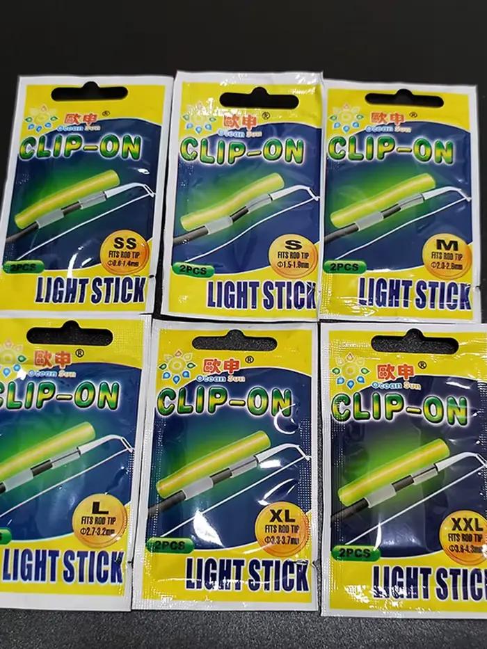 100 bâtons luminescents pour pêche nocturne - tailles SS à XXL avec clips pour canne