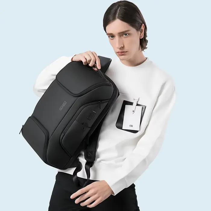 Sac à dos professionnel waterproof avec chargeur USB pour pêcheurs contenant ordinateur 15.6 pouces et matériel de pêche occasions spéciales