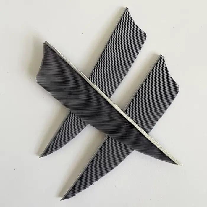 Plumes de dinde naturelles pour empennage de flèches, aile droite et gauche, coupe à bouclier et goutte d'eau parabolique, idéales pour la chasse et les projets DIY